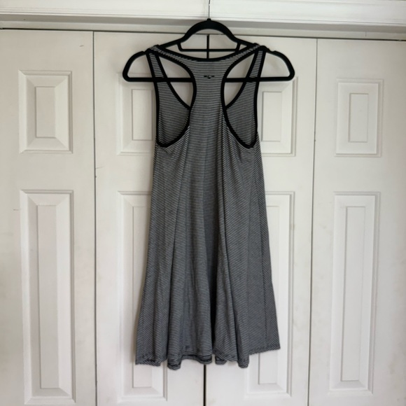 Everlast Women’s Vintage Striped Razor Back Tank Top Dress Size Medium - Picture 3 of 6
